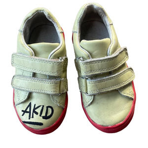 AKID size toddler 6C AXEL - LEATHER AKID EMBROIDERY [CREAM/RED]